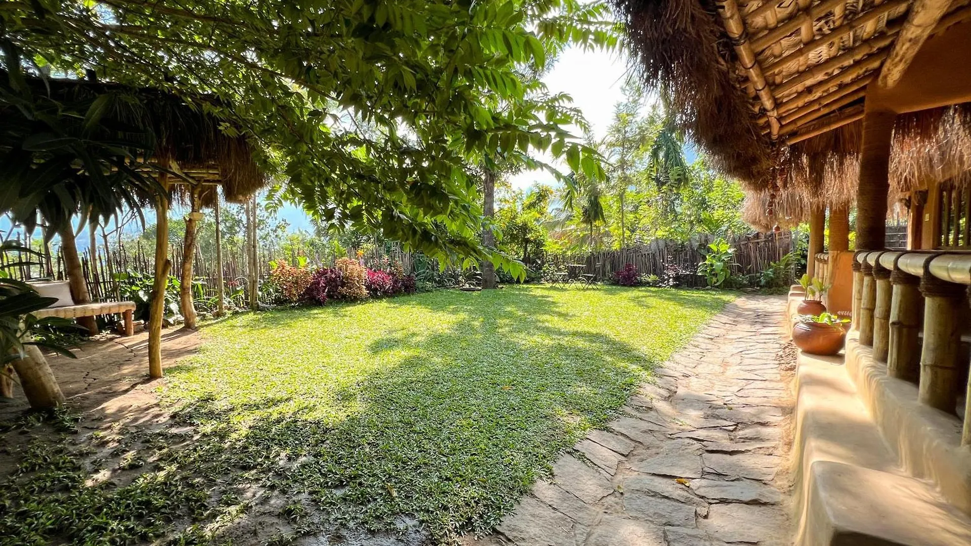 Resort The Mudhouse Marayoor Hotel Munnar