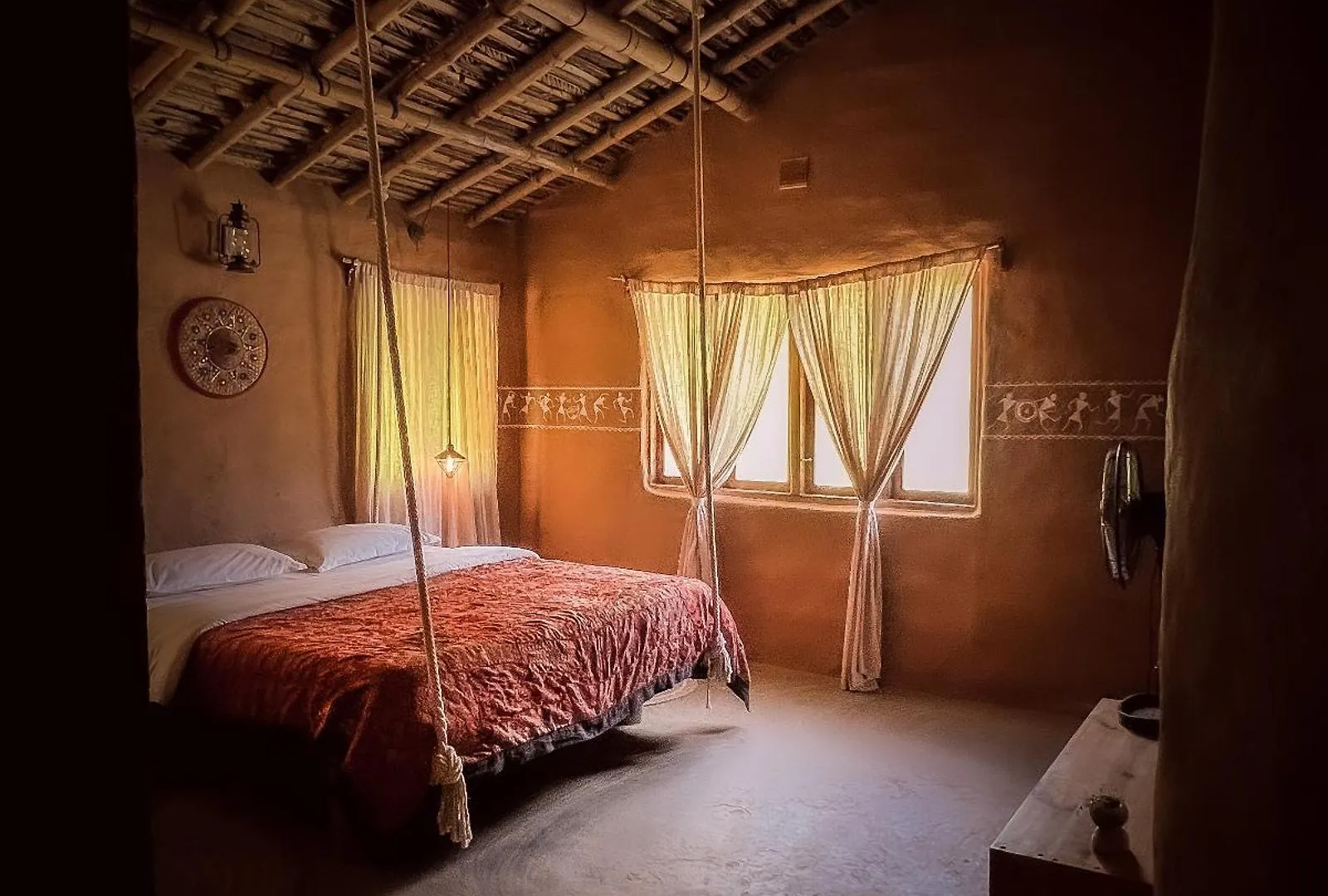 The Mudhouse Marayoor Hotel Munnar Resort