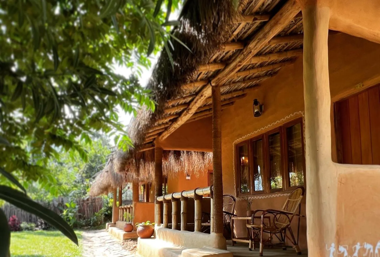The Mudhouse Marayoor Hotel Munnar Resort